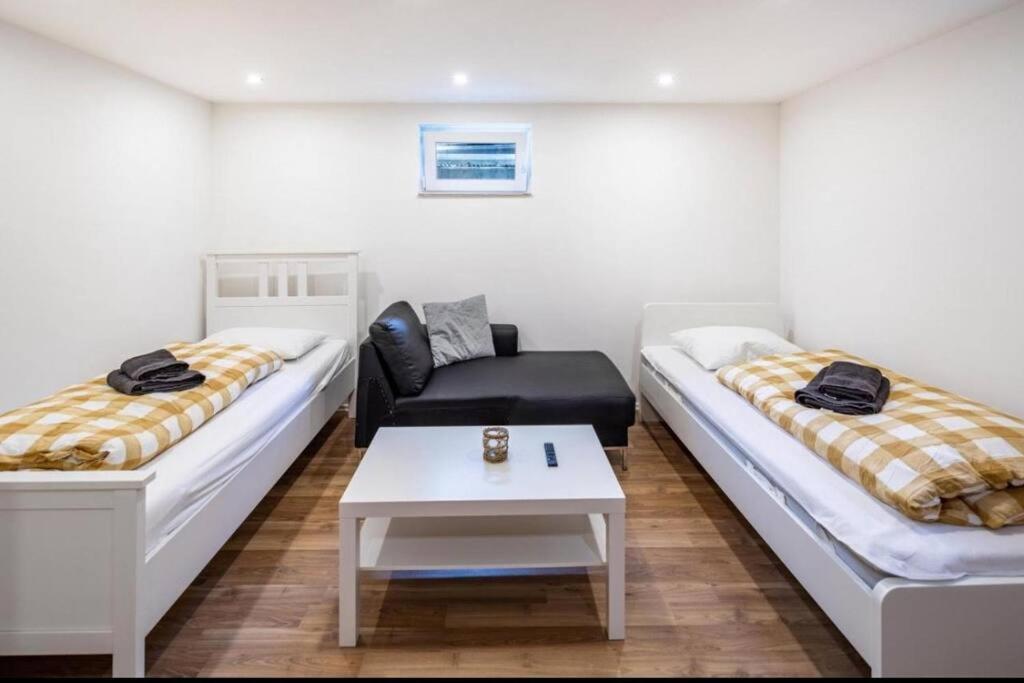 Cityloft Kassel 1 - Zentrale Unterkunft Fuer Gruppen Bis 7 Personen - Parkplatz - Netflix Exterior photo